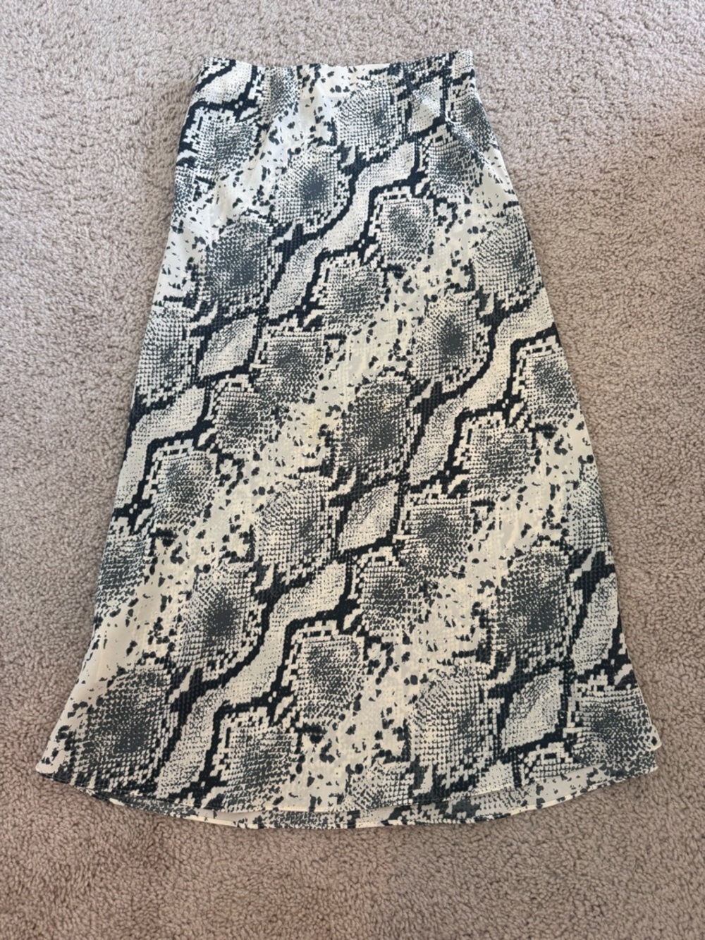 Wilfred Black & Cream Snake-Print A-Line Skirt